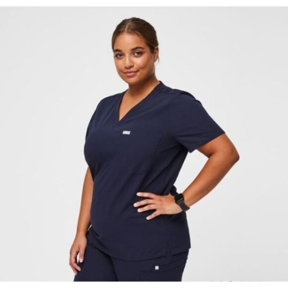 Figs Tops - NWT Figs Women's Navy Blue  Catarina One Pocket Medical Scrub Size XL 1707